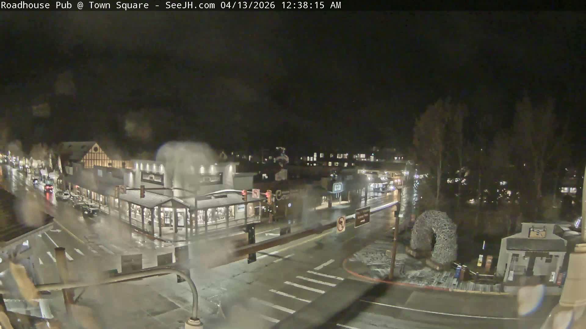Jackson Hole, Jackson Town Intersection West View Live Cam - Jackson, Teton, Wyoming, USA