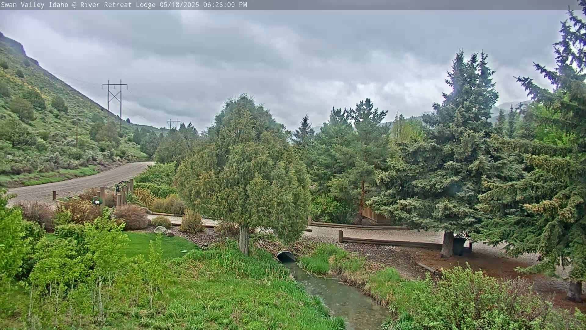 Swan Valley , River Retreat Lodge Live Cam - Irwin, Bonneville, Idaho, USA