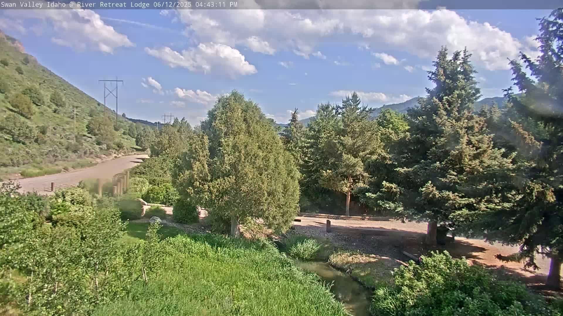 Swan Valley , River Retreat Lodge Live Cam - Irwin, Bonneville, Idaho, USA