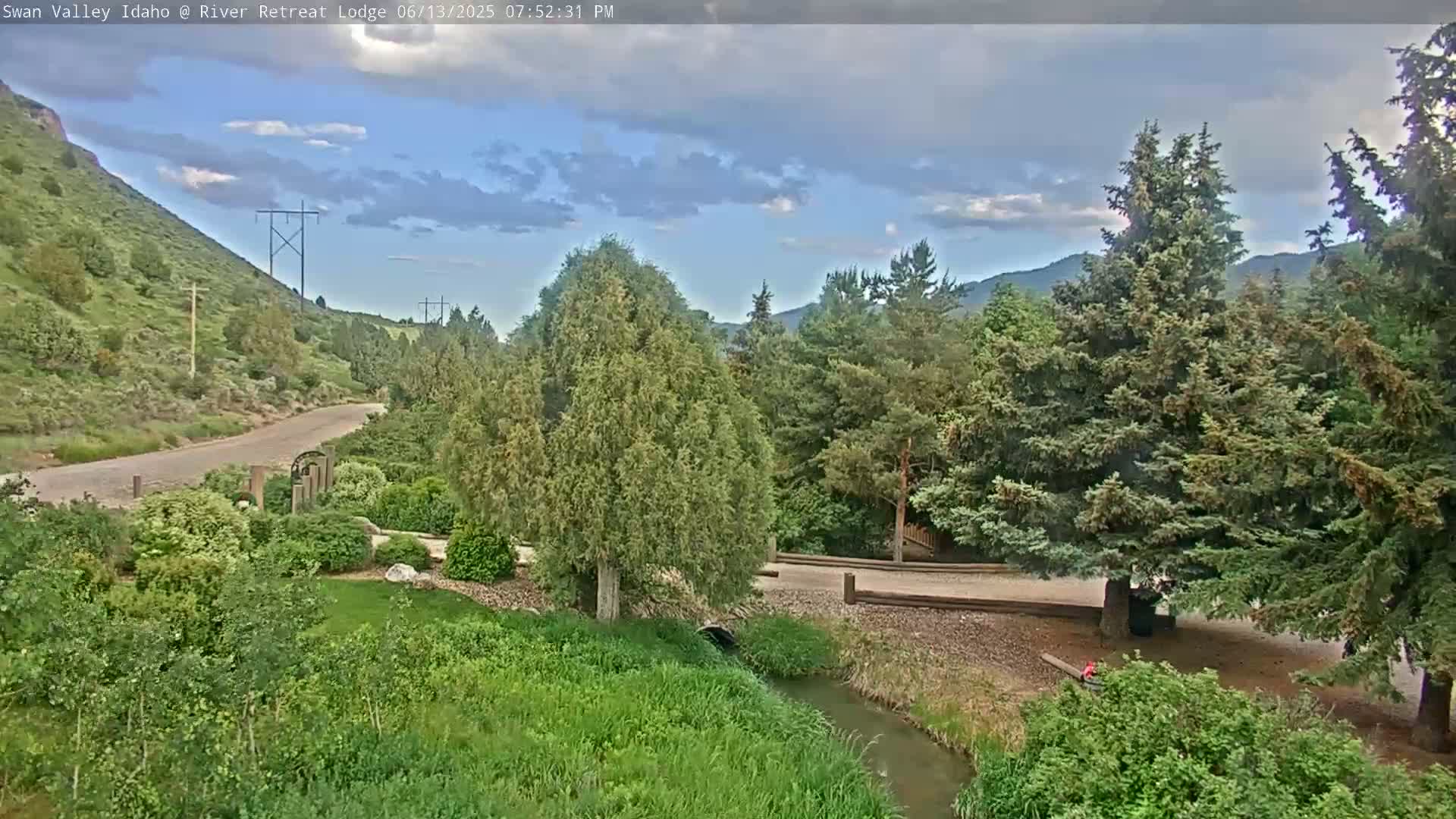 Swan Valley , River Retreat Lodge Live Cam - Irwin, Bonneville, Idaho, USA