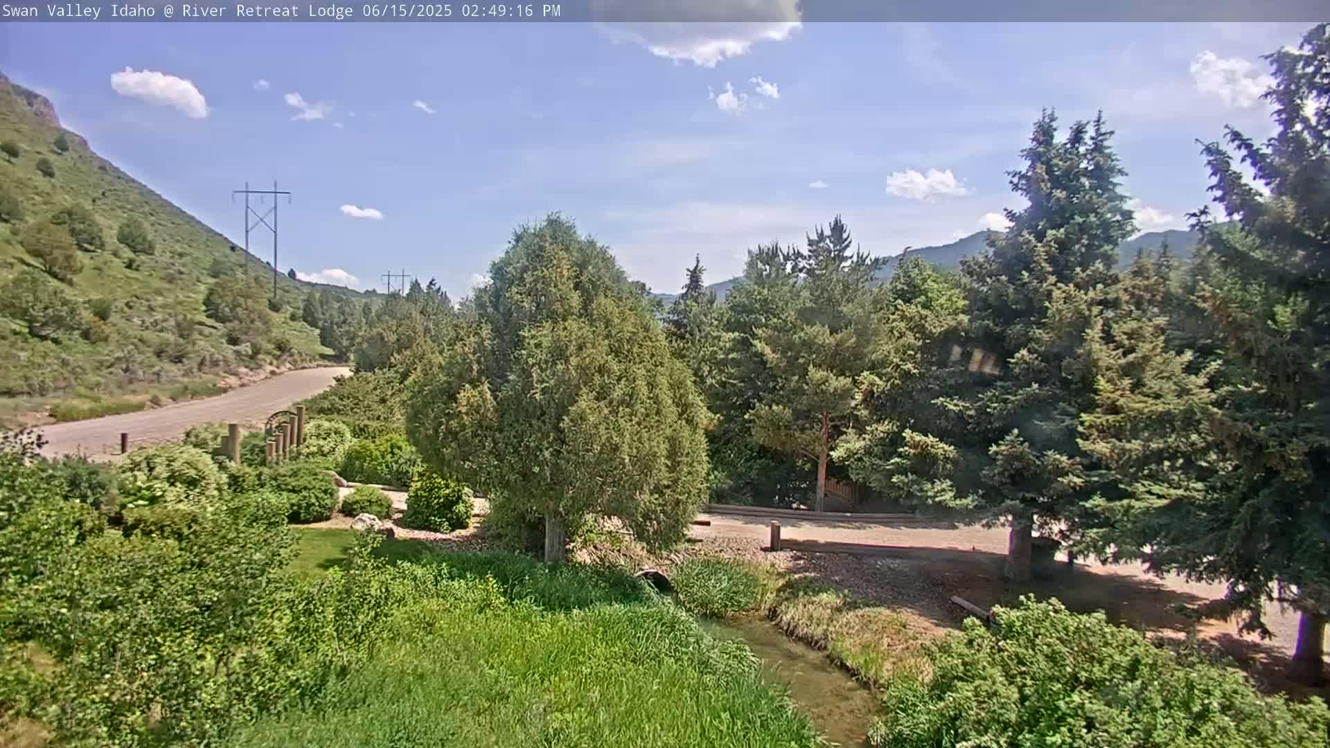 Swan Valley , River Retreat Lodge Live Cam - Irwin, Bonneville, Idaho, USA