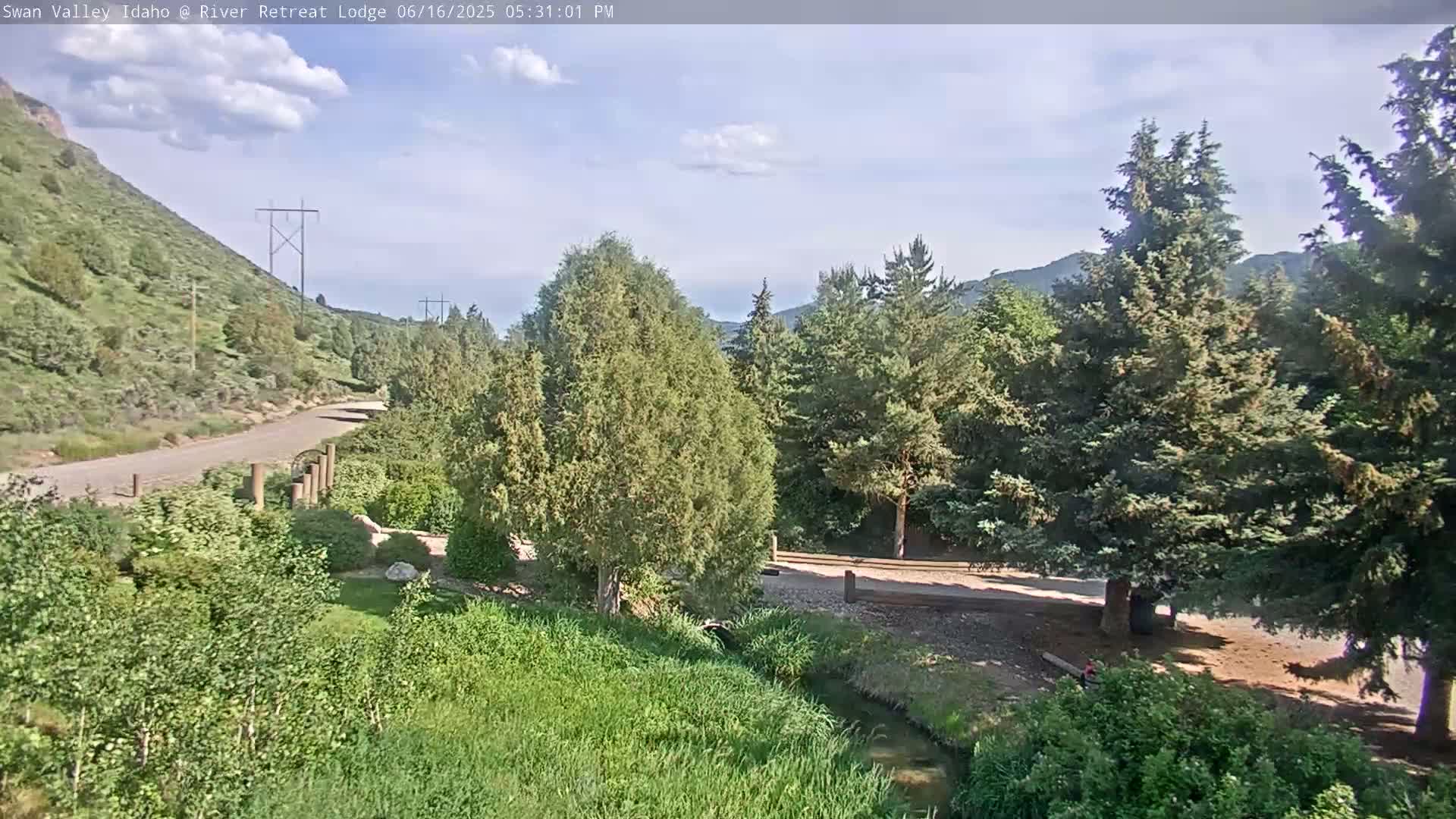 Swan Valley , River Retreat Lodge Live Cam - Irwin, Bonneville, Idaho, USA