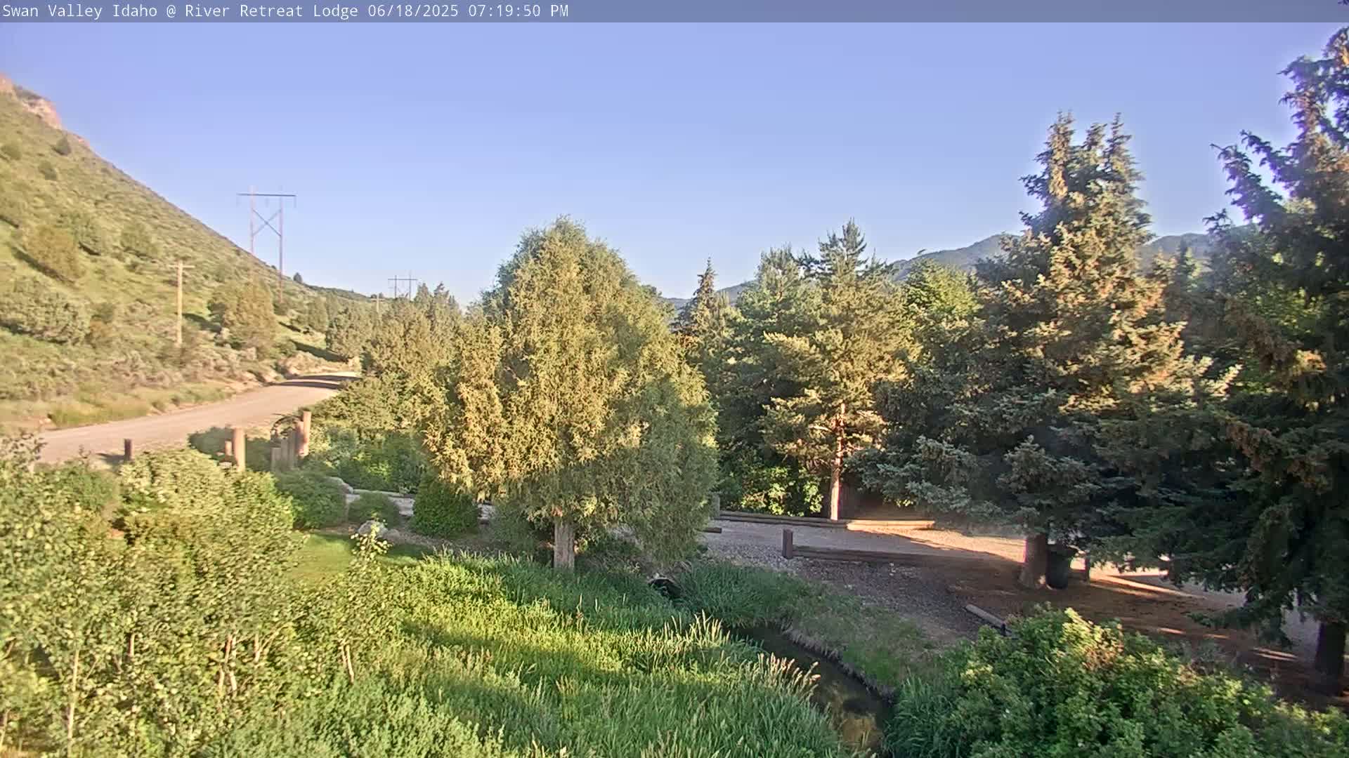 Swan Valley , River Retreat Lodge Live Cam - Irwin, Bonneville, Idaho, USA