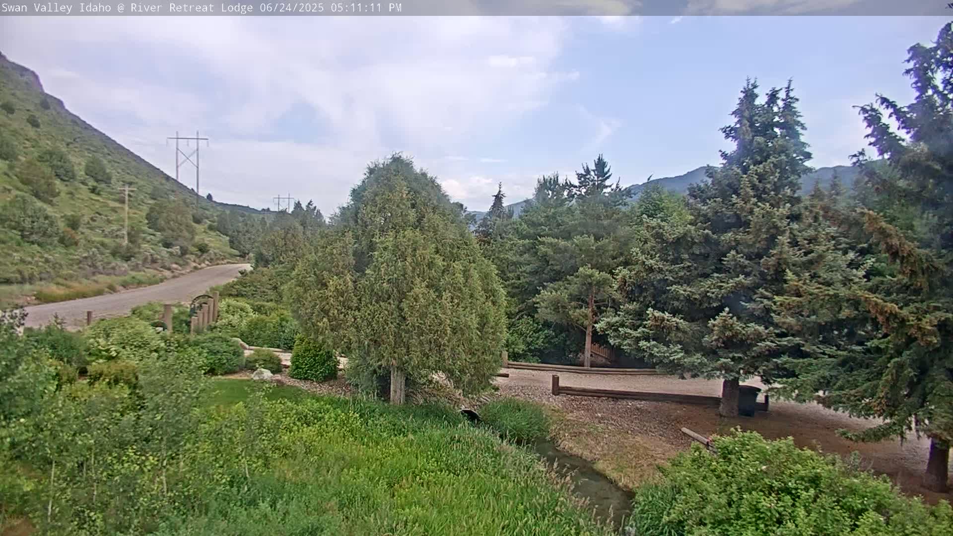 Swan Valley , River Retreat Lodge Live Cam - Irwin, Bonneville, Idaho, USA