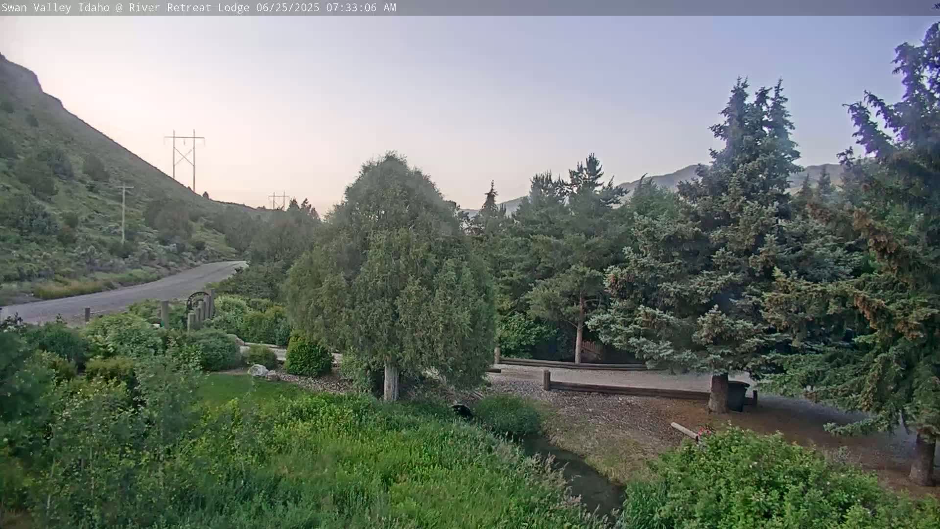 Swan Valley , River Retreat Lodge Live Cam - Irwin, Bonneville, Idaho, USA