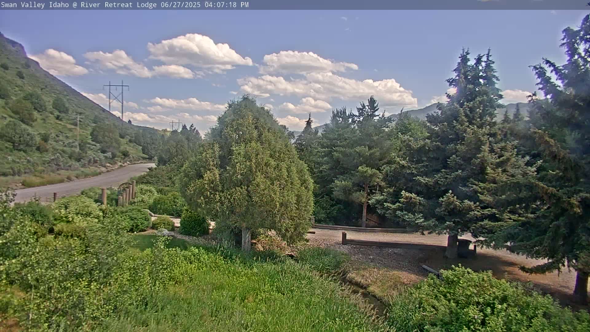 Swan Valley , River Retreat Lodge Live Cam - Irwin, Bonneville, Idaho, USA