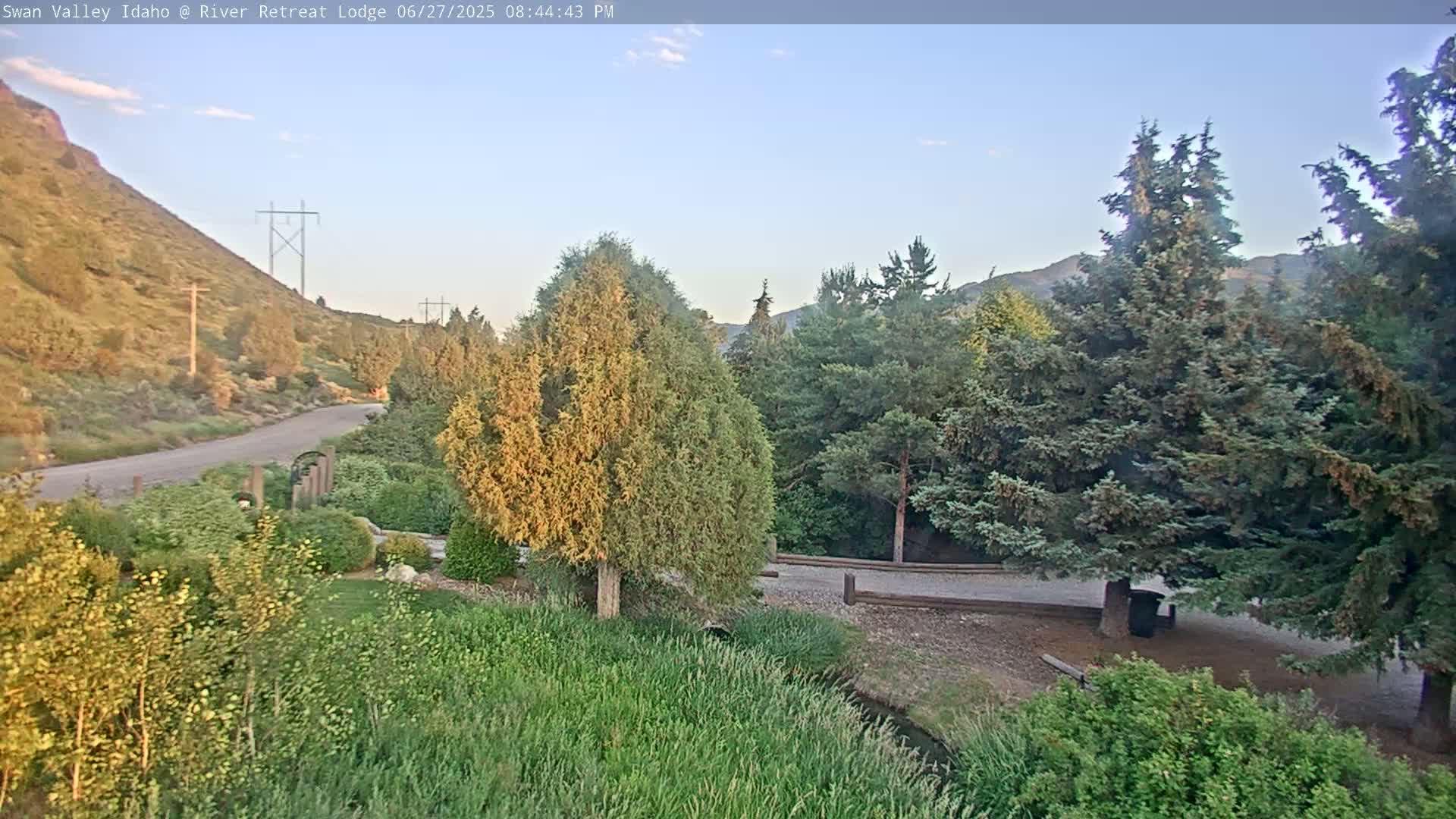 Swan Valley , River Retreat Lodge Live Cam - Irwin, Bonneville, Idaho, USA