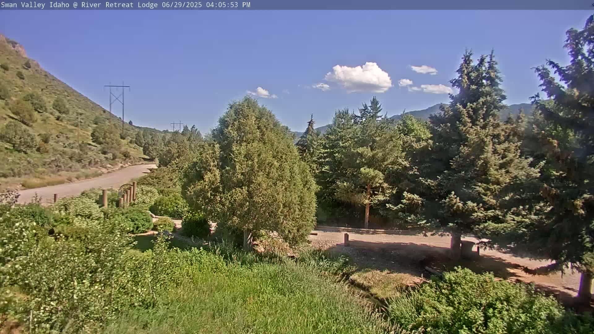 Swan Valley , River Retreat Lodge Live Cam - Irwin, Bonneville, Idaho, USA