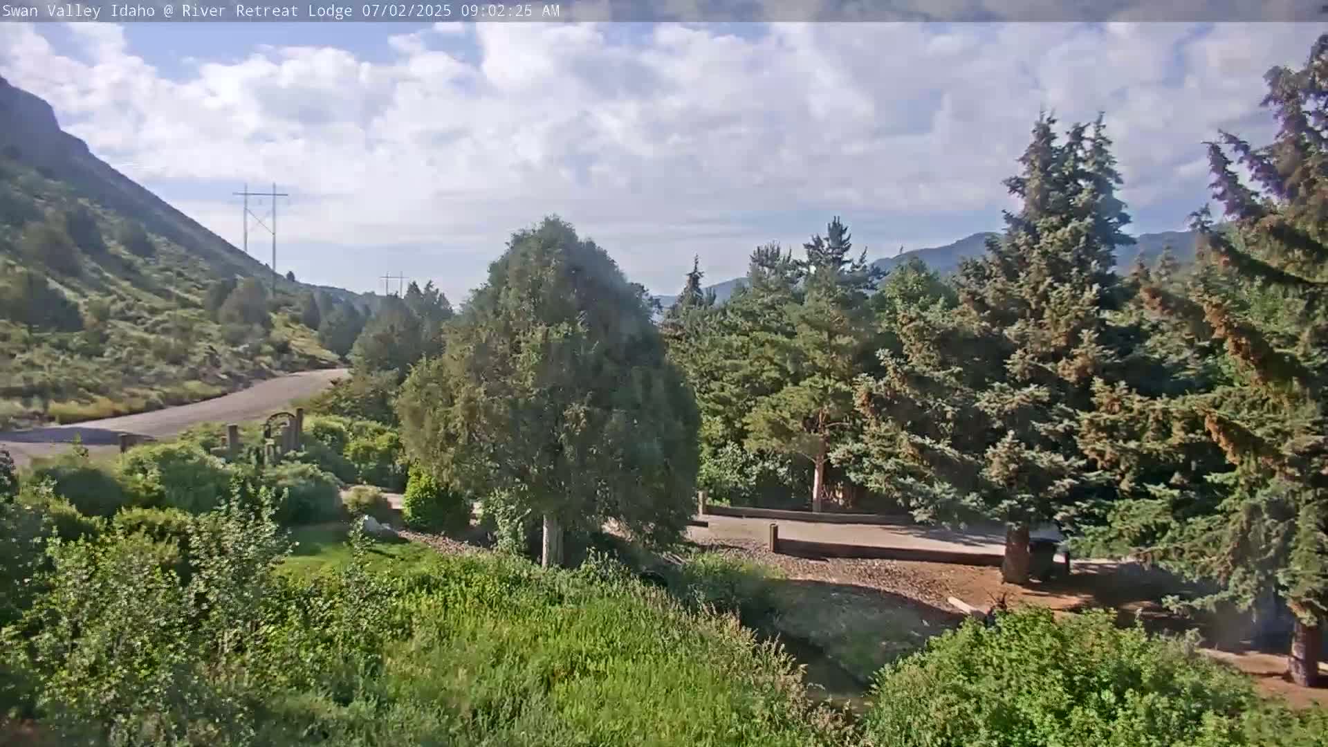 Swan Valley , River Retreat Lodge Live Cam - Irwin, Bonneville, Idaho, USA
