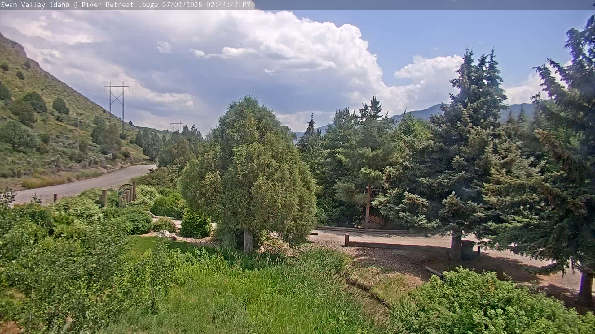 Swan Valley , River Retreat Lodge Live Cam - Irwin, Bonneville, Idaho, USA