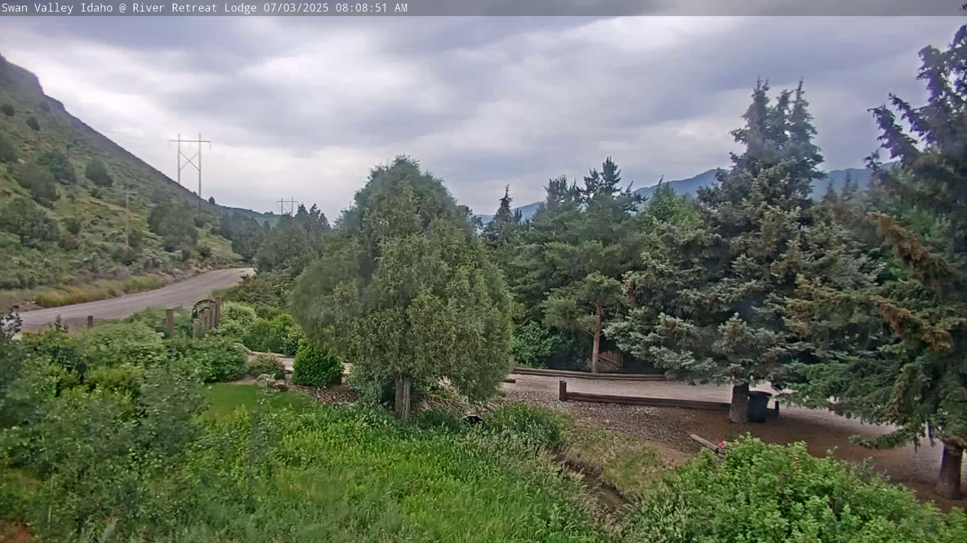 Swan Valley , River Retreat Lodge Live Cam - Irwin, Bonneville, Idaho, USA