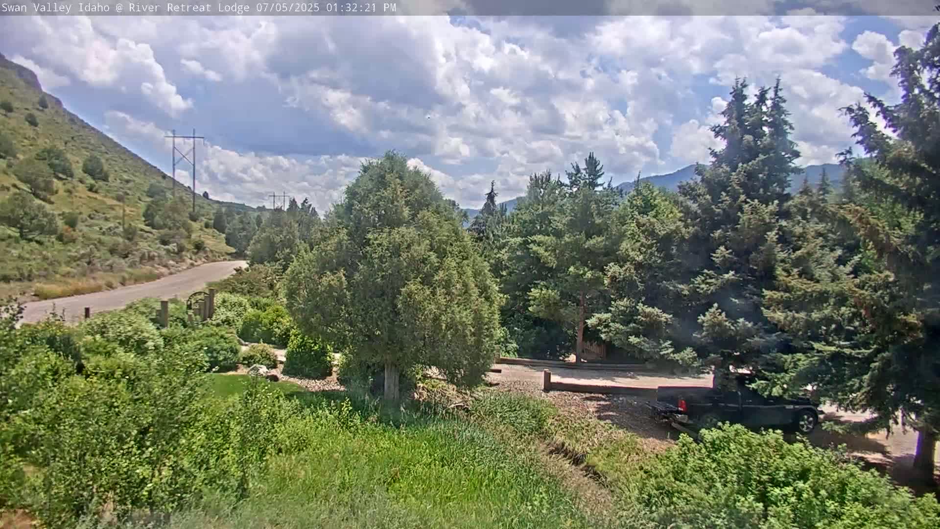 Swan Valley , River Retreat Lodge Live Cam - Irwin, Bonneville, Idaho, USA