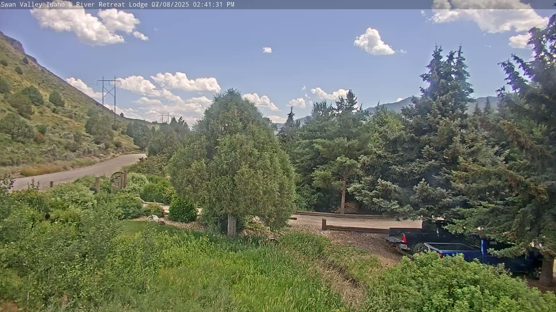 Swan Valley , River Retreat Lodge Live Cam - Irwin, Bonneville, Idaho, USA
