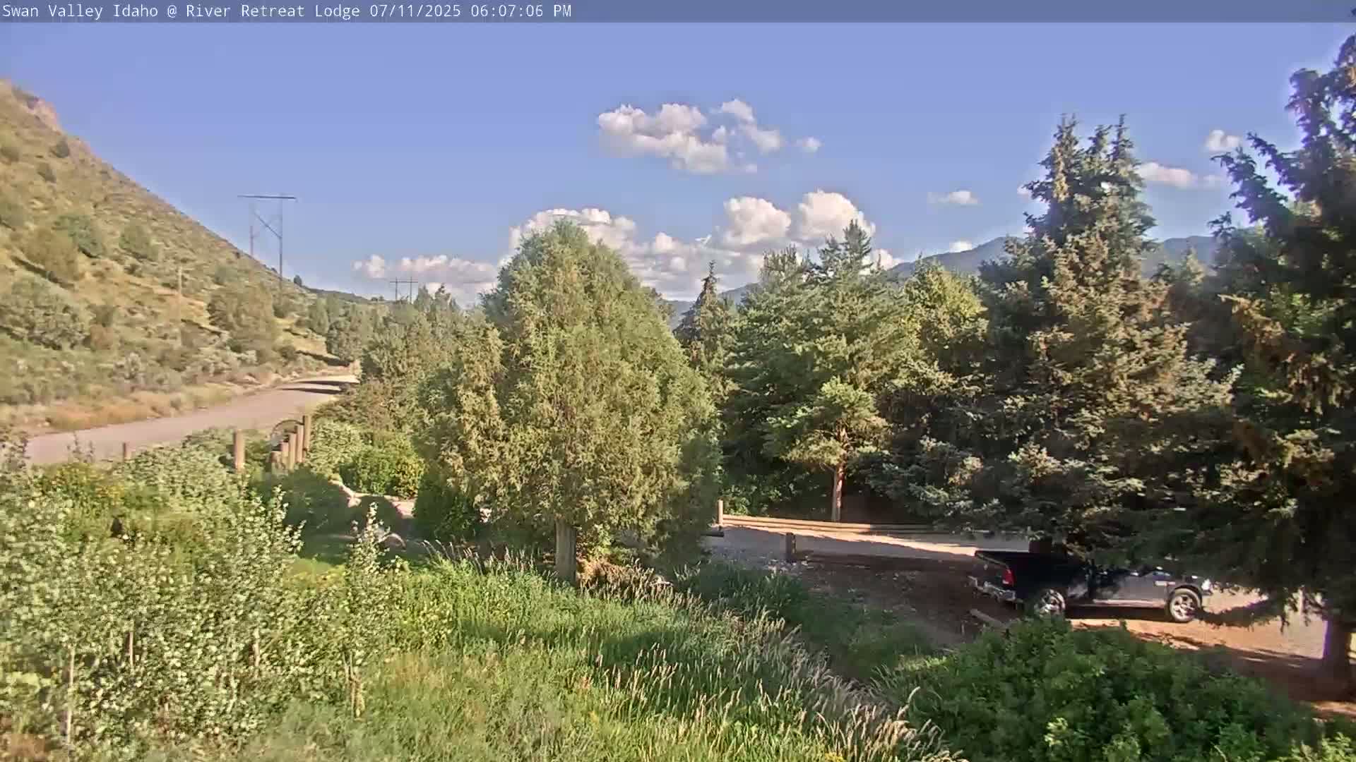 Swan Valley , River Retreat Lodge Live Cam - Irwin, Bonneville, Idaho, USA