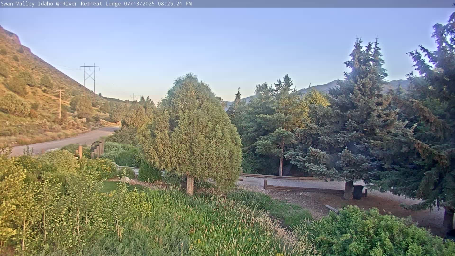 Swan Valley , River Retreat Lodge Live Cam - Irwin, Bonneville, Idaho, USA