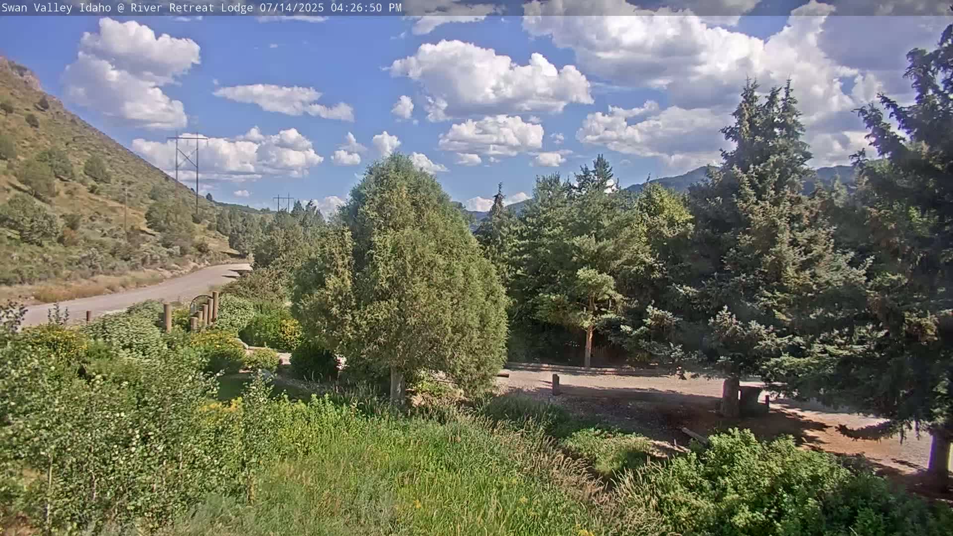 Swan Valley , River Retreat Lodge Live Cam - Irwin, Bonneville, Idaho, USA