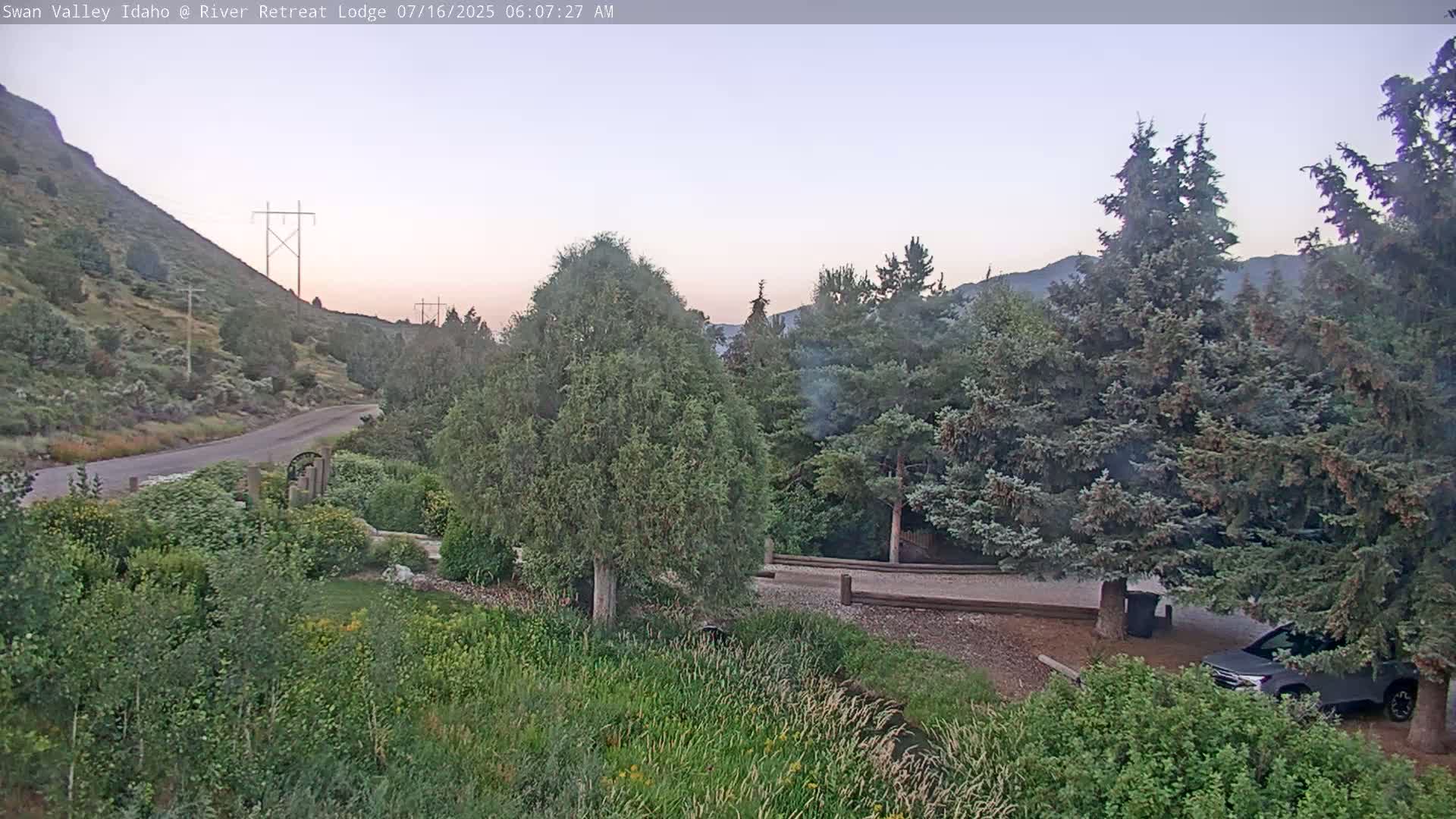 Swan Valley , River Retreat Lodge Live Cam - Irwin, Bonneville, Idaho, USA