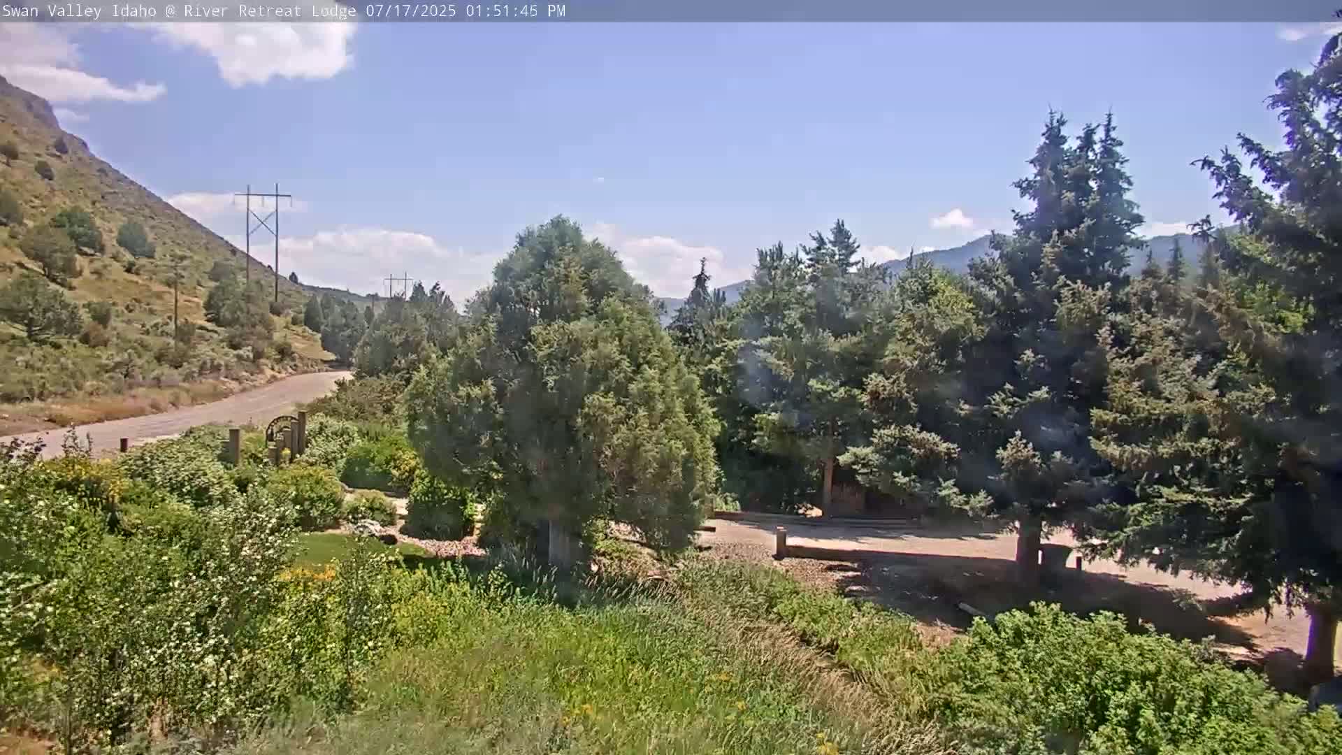 Swan Valley , River Retreat Lodge Live Cam - Irwin, Bonneville, Idaho, USA