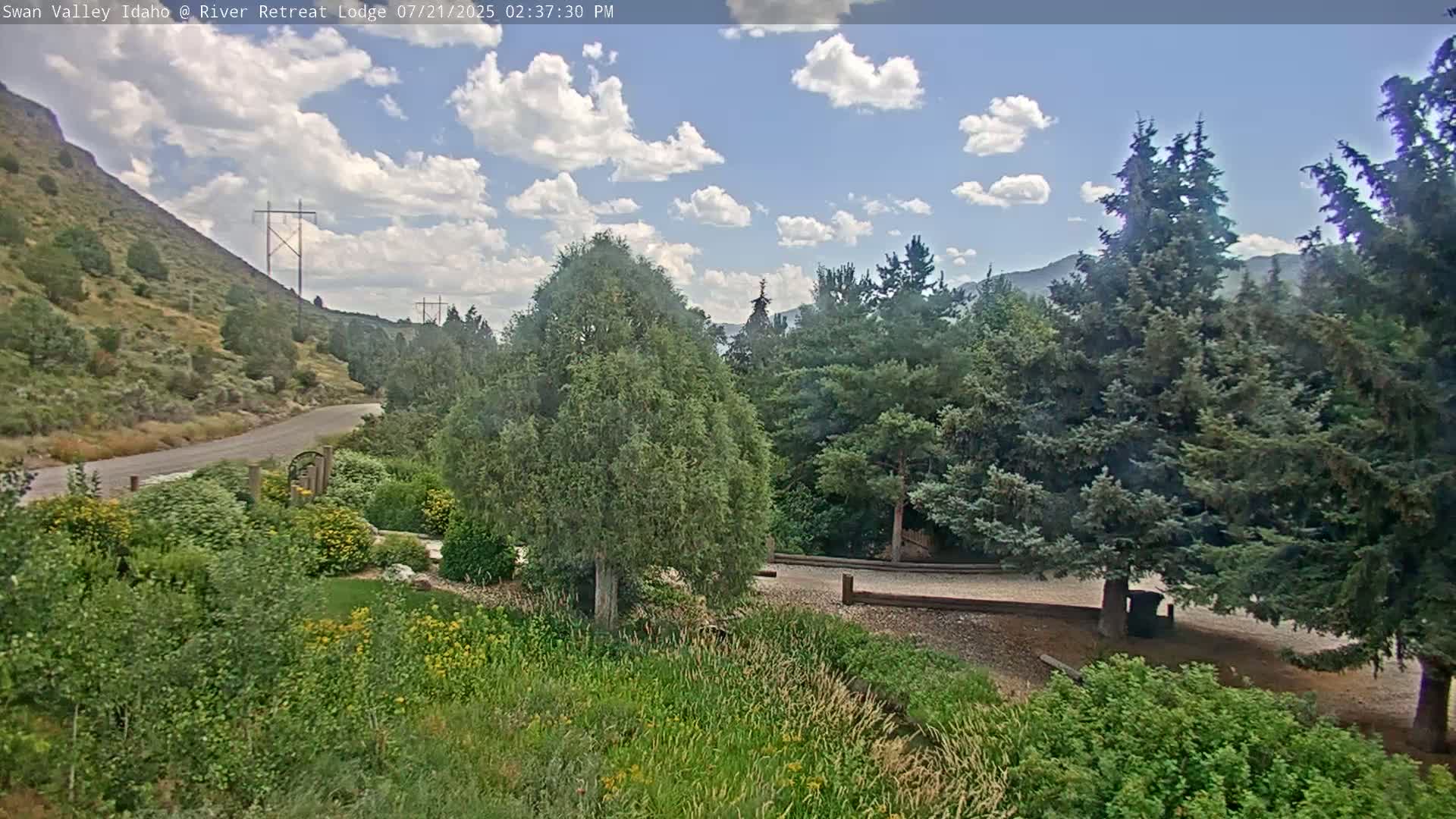 Swan Valley , River Retreat Lodge Live Cam - Irwin, Bonneville, Idaho, USA