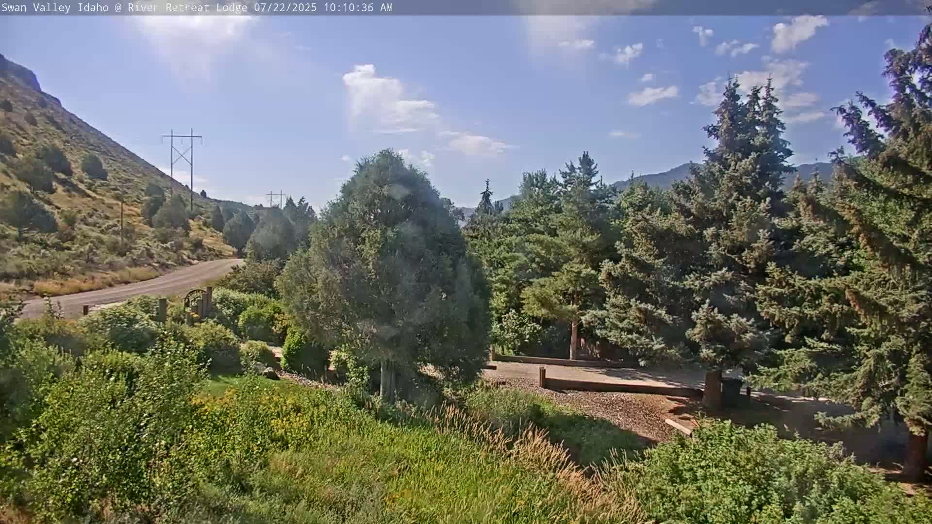 Swan Valley , River Retreat Lodge Live Cam - Irwin, Bonneville, Idaho, USA