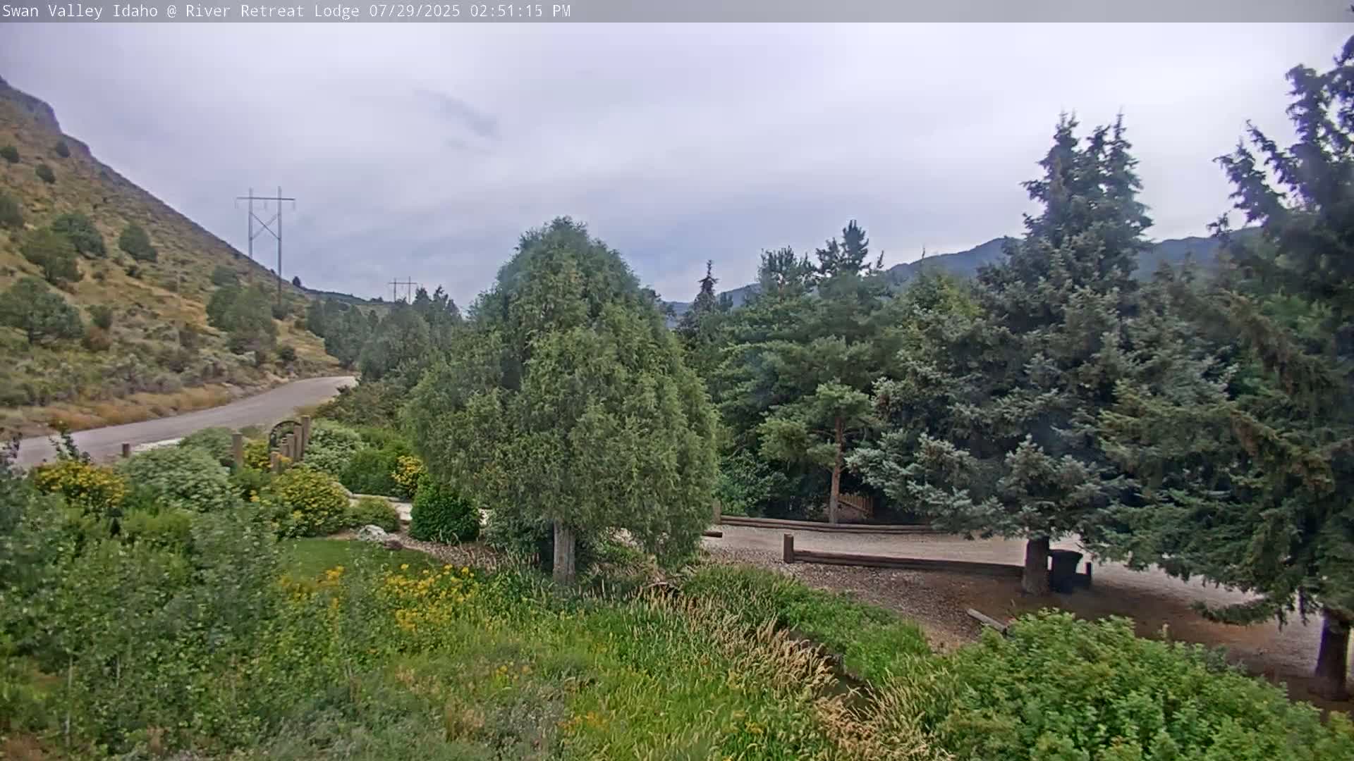 Swan Valley , River Retreat Lodge Live Cam - Irwin, Bonneville, Idaho, USA