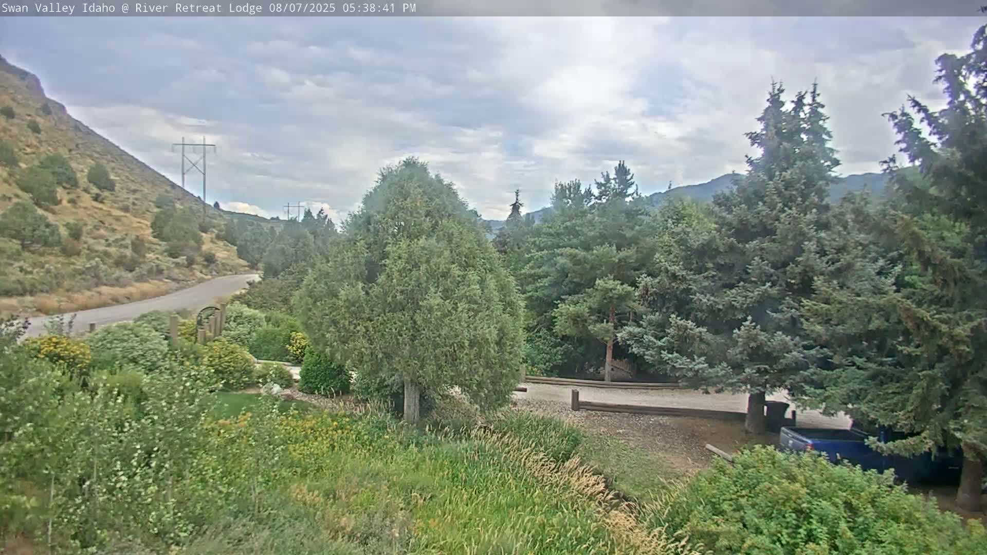 Swan Valley , River Retreat Lodge Live Cam - Irwin, Bonneville, Idaho, USA