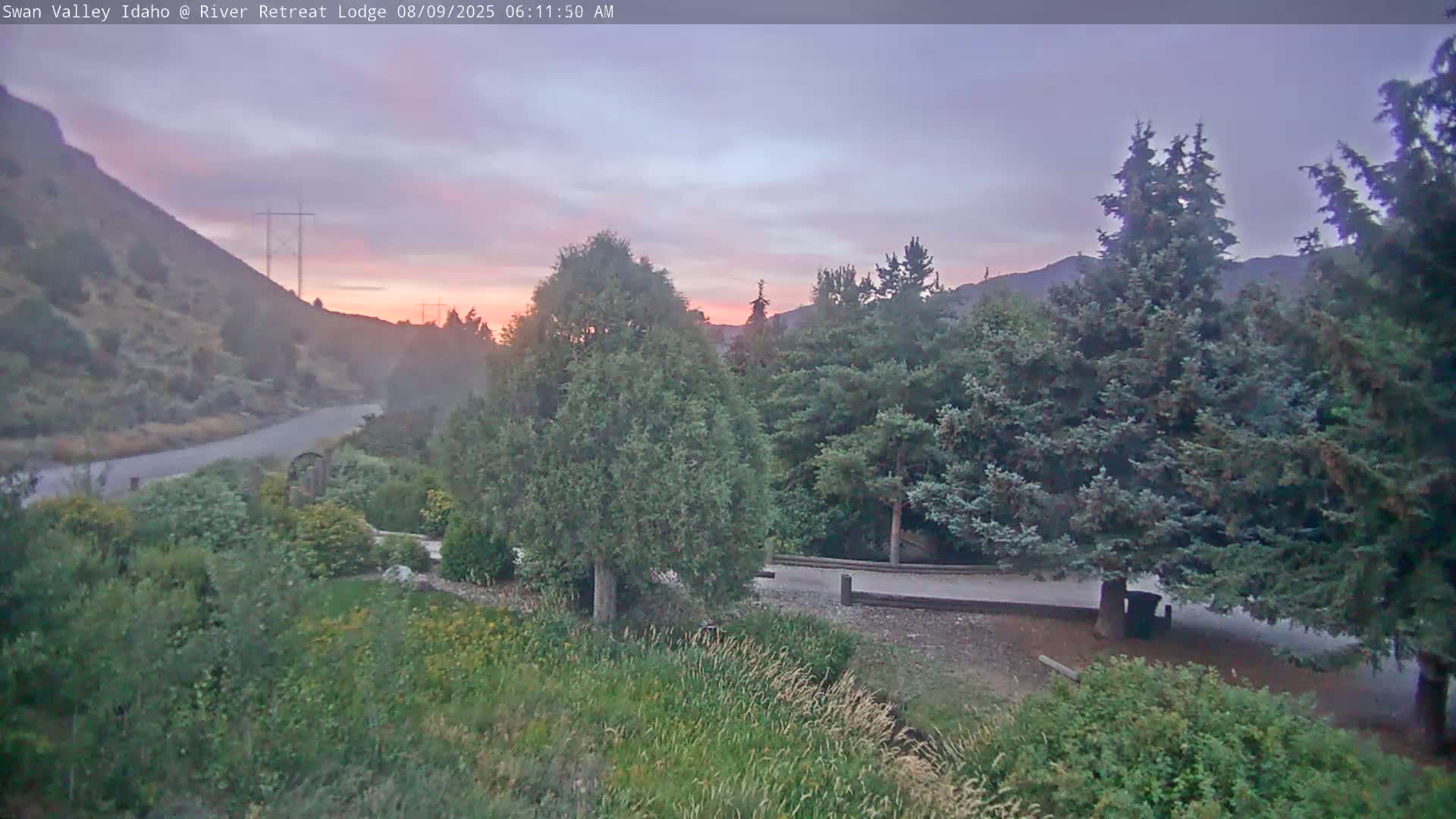 Swan Valley , River Retreat Lodge Live Cam - Irwin, Bonneville, Idaho, USA
