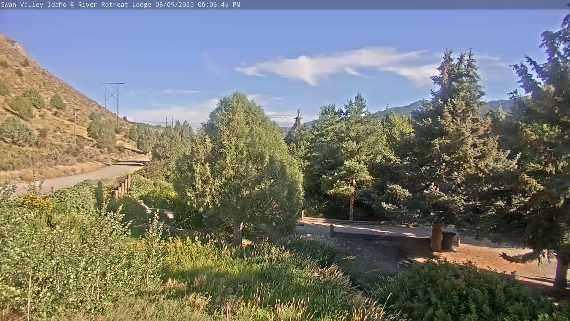 Swan Valley , River Retreat Lodge Live Cam - Irwin, Bonneville, Idaho, USA