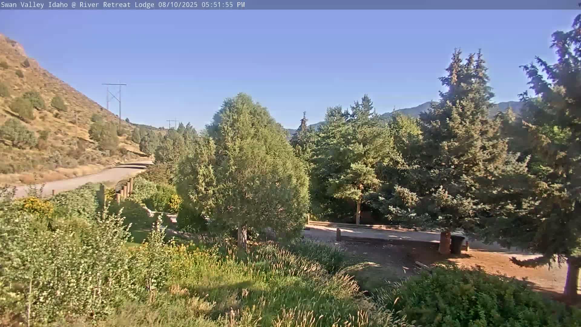 Swan Valley , River Retreat Lodge Live Cam - Irwin, Bonneville, Idaho, USA