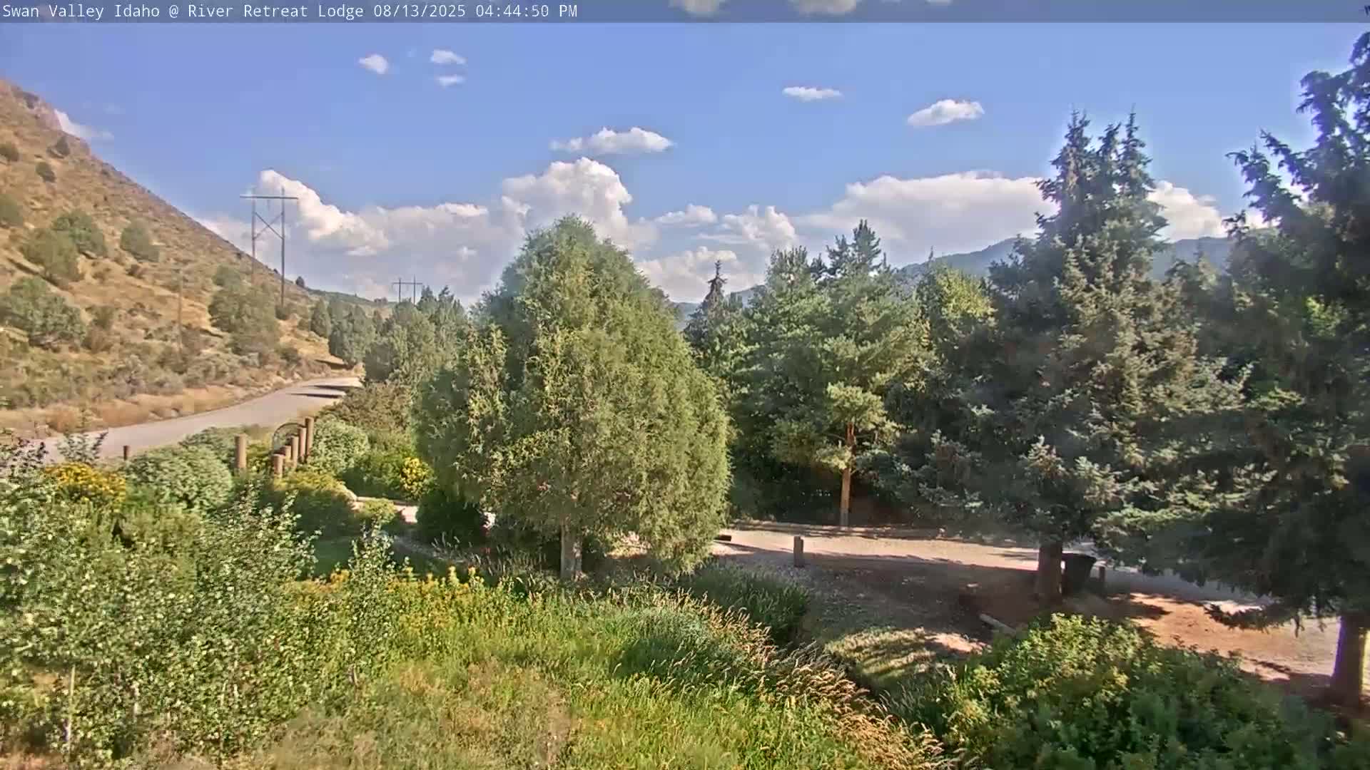 Swan Valley , River Retreat Lodge Live Cam - Irwin, Bonneville, Idaho, USA