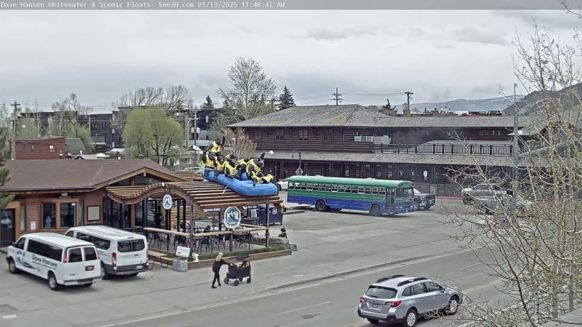 Jackson Hole, Jackson Broadway Avenue & S. Millward St. Junction Live Cam - Jackson, Teton, Wyoming, USA