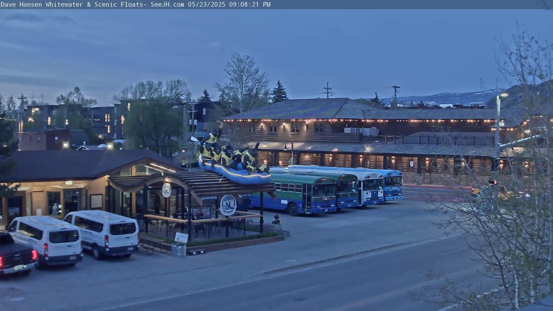Jackson Hole, Jackson Broadway Avenue & S. Millward St. Junction Live Cam - Jackson, Teton, Wyoming, USA