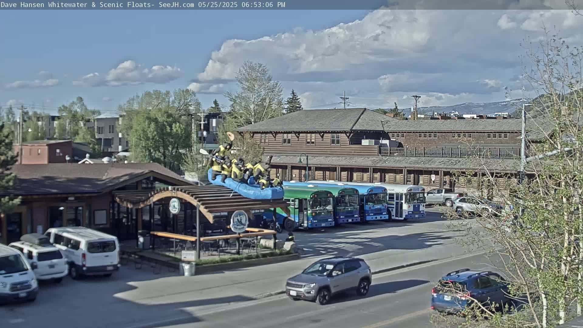 Jackson Hole, Jackson Broadway Avenue & S. Millward St. Junction Live Cam - Jackson, Teton, Wyoming, USA
