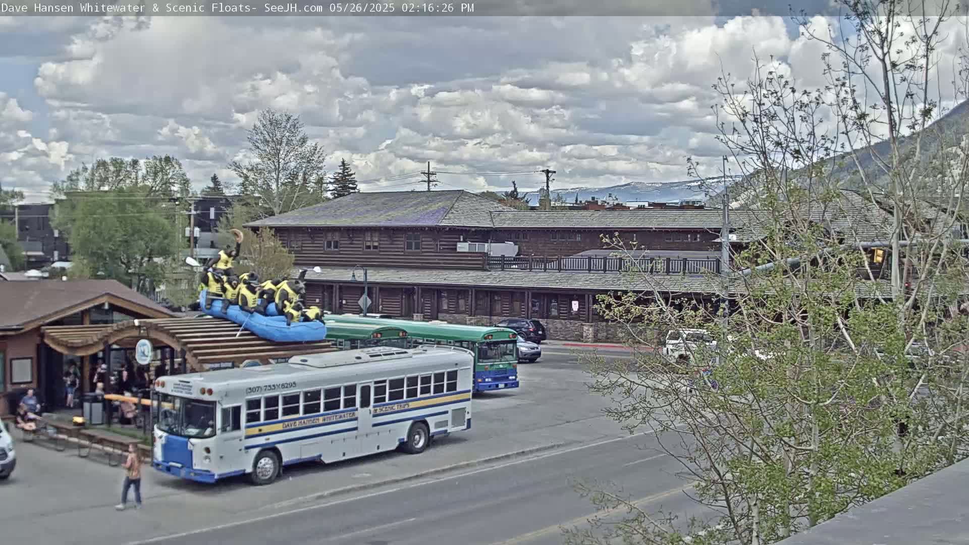 Jackson Hole, Jackson Broadway Avenue & S. Millward St. Junction Live Cam - Jackson, Teton, Wyoming, USA