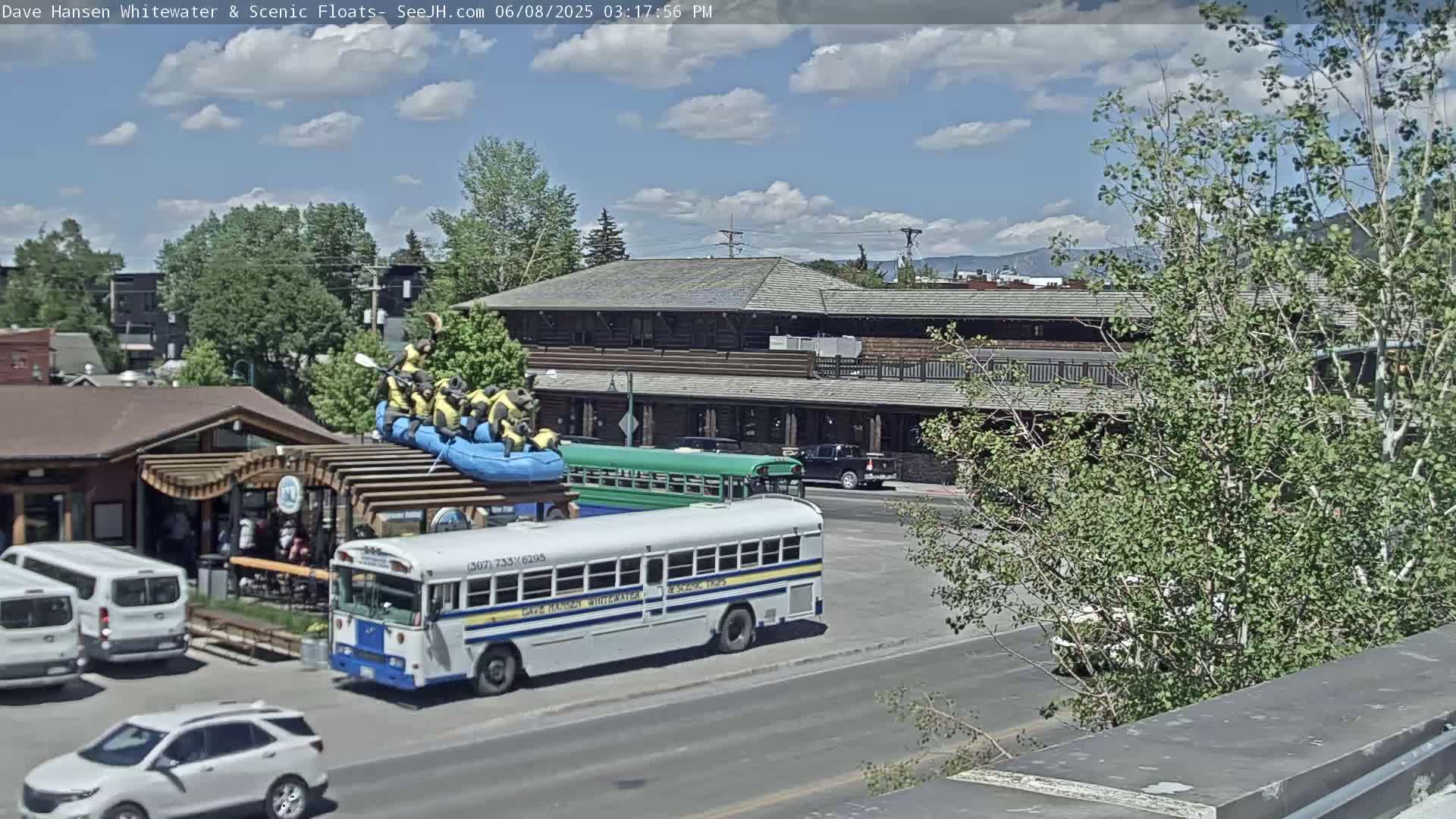 Jackson Hole, Jackson Broadway Avenue & S. Millward St. Junction Live Cam - Jackson, Teton, Wyoming, USA