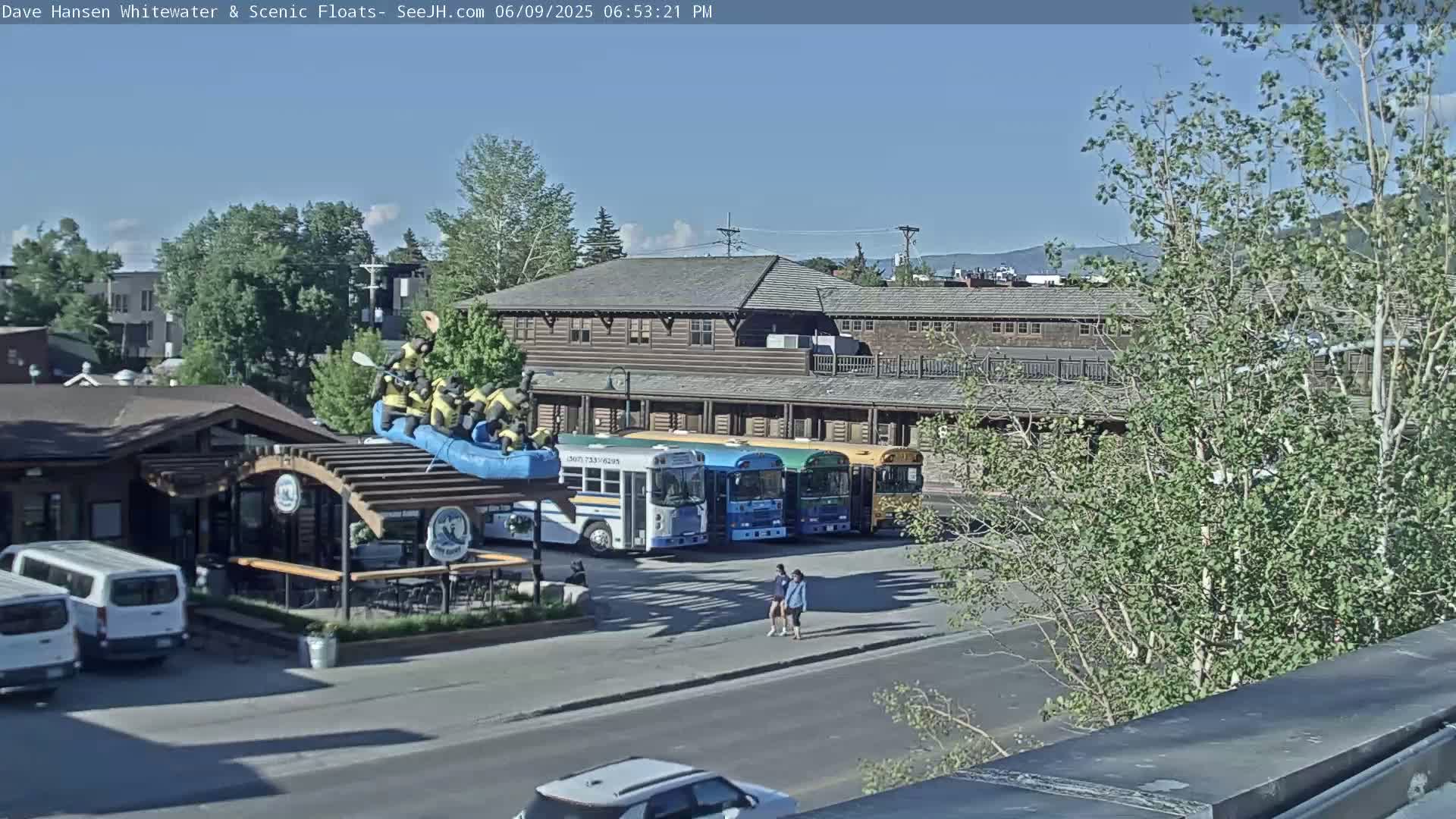 Jackson Hole, Jackson Broadway Avenue & S. Millward St. Junction Live Cam - Jackson, Teton, Wyoming, USA