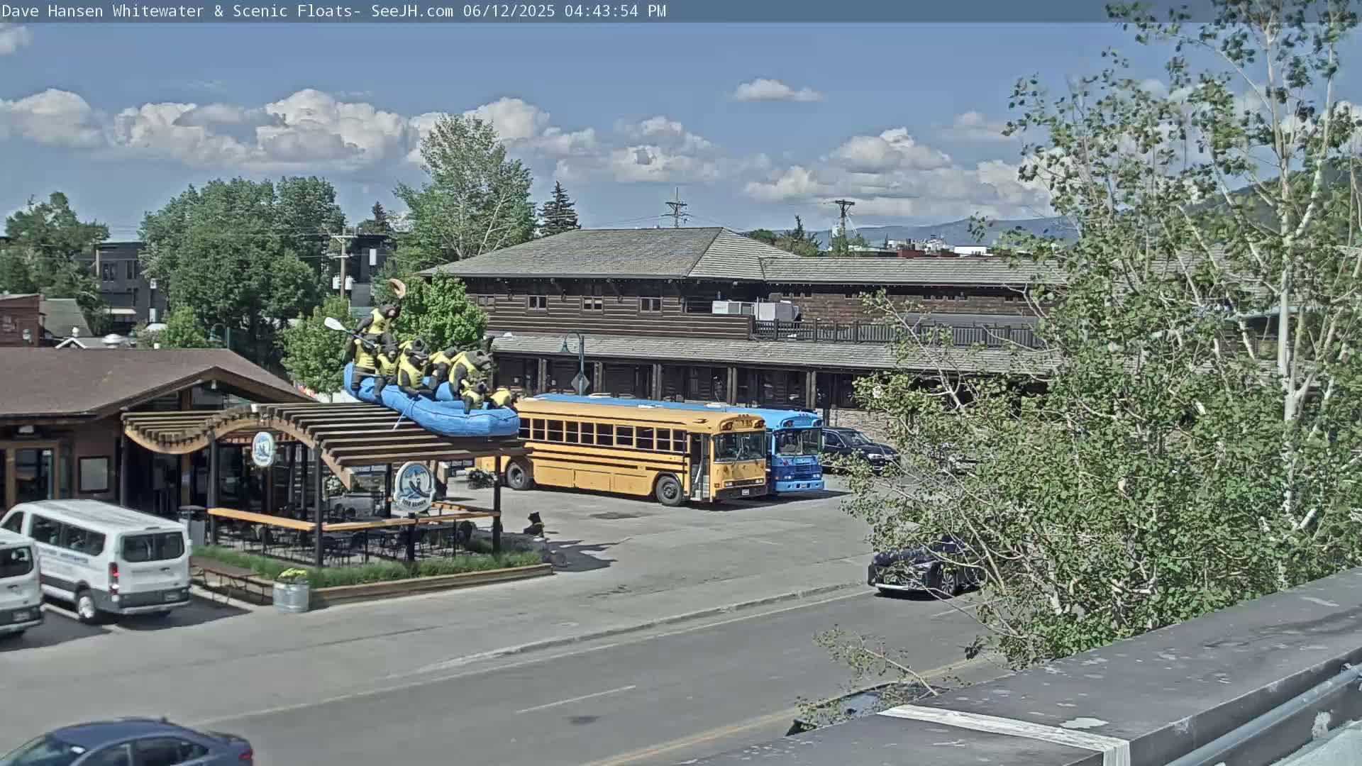 Jackson Hole, Jackson Broadway Avenue & S. Millward St. Junction Live Cam - Jackson, Teton, Wyoming, USA
