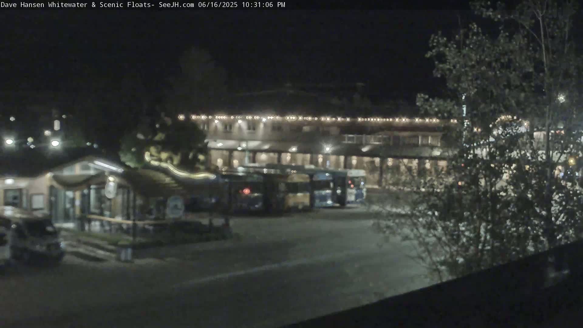 Jackson Hole, Jackson Broadway Avenue & S. Millward St. Junction Live Cam - Jackson, Teton, Wyoming, USA