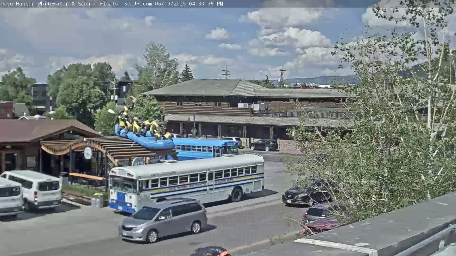 Jackson Hole, Jackson Broadway Avenue & S. Millward St. Junction Live Cam - Jackson, Teton, Wyoming, USA