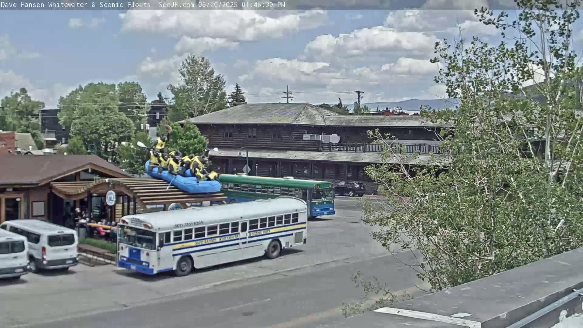 Jackson Hole, Jackson Broadway Avenue & S. Millward St. Junction Live Cam - Jackson, Teton, Wyoming, USA