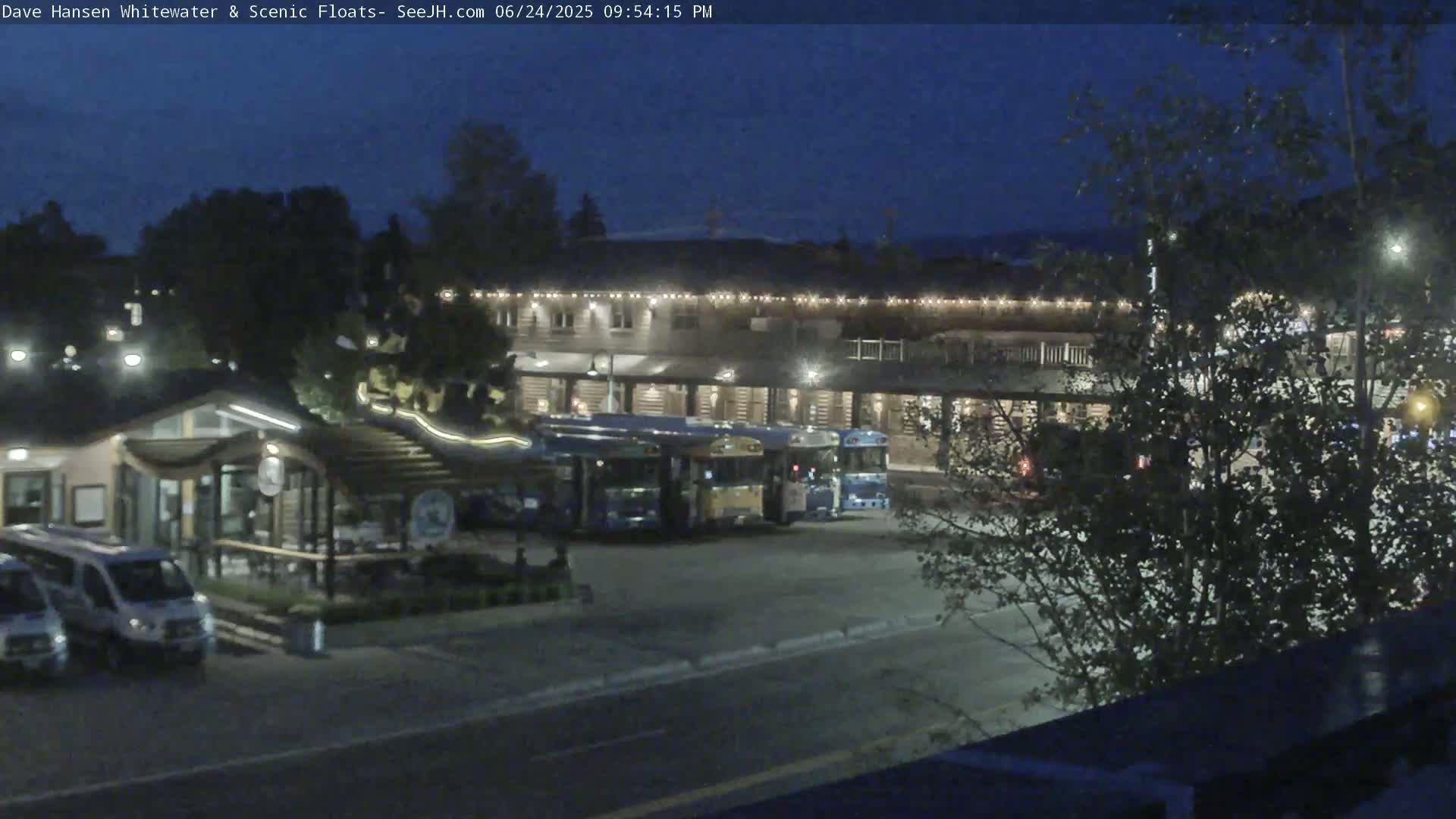 Jackson Hole, Jackson Broadway Avenue & S. Millward St. Junction Live Cam - Jackson, Teton, Wyoming, USA