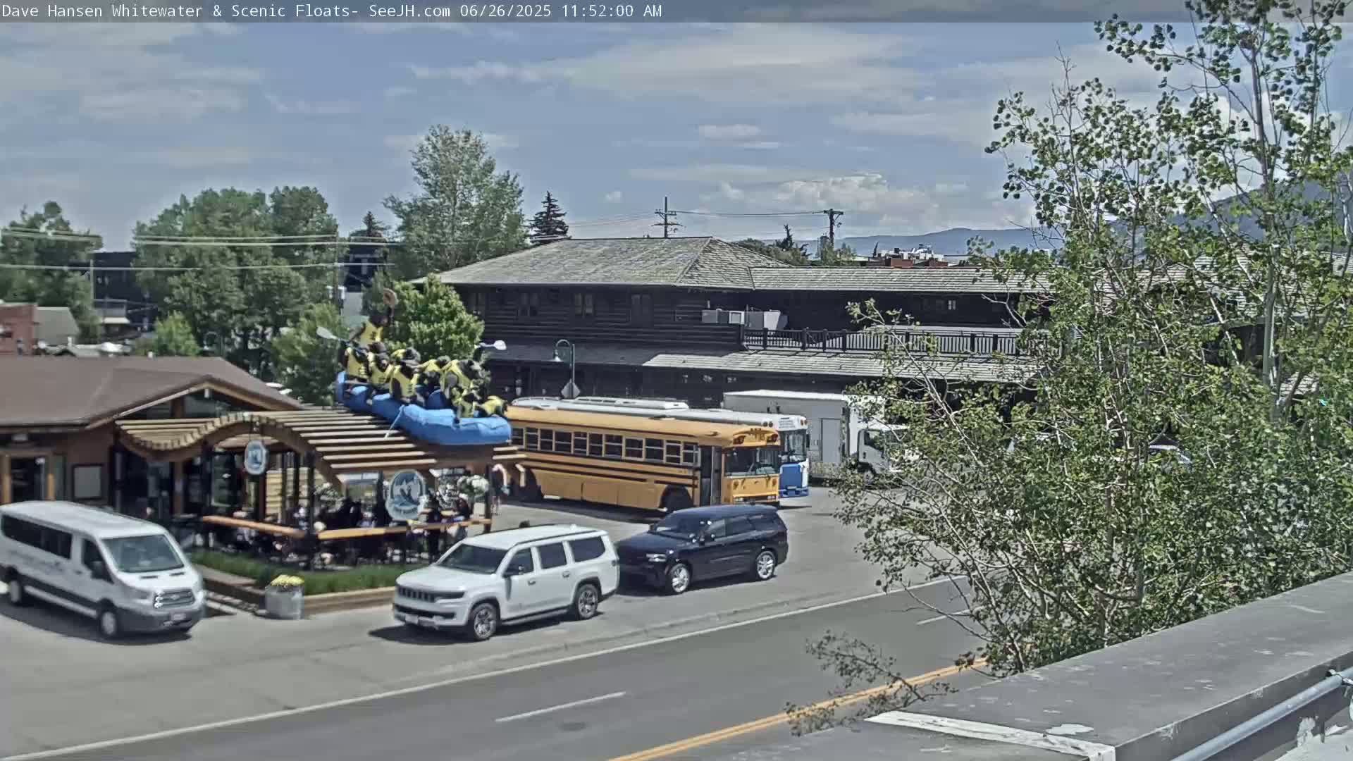 Jackson Hole, Jackson Broadway Avenue & S. Millward St. Junction Live Cam - Jackson, Teton, Wyoming, USA
