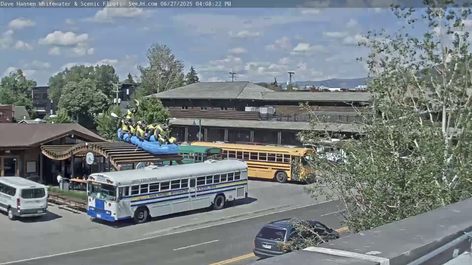 Jackson Hole, Jackson Broadway Avenue & S. Millward St. Junction Live Cam - Jackson, Teton, Wyoming, USA