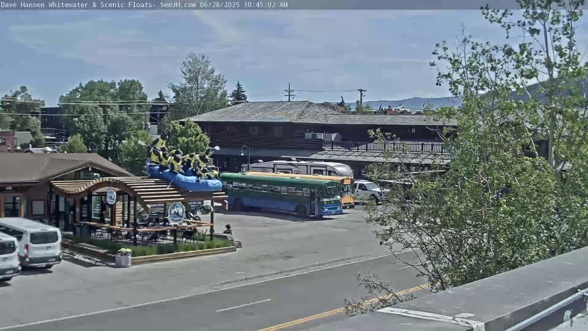 Jackson Hole, Jackson Broadway Avenue & S. Millward St. Junction Live Cam - Jackson, Teton, Wyoming, USA