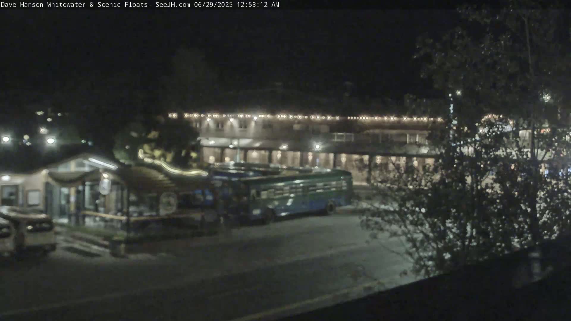 Jackson Hole, Jackson Broadway Avenue & S. Millward St. Junction Live Cam - Jackson, Teton, Wyoming, USA