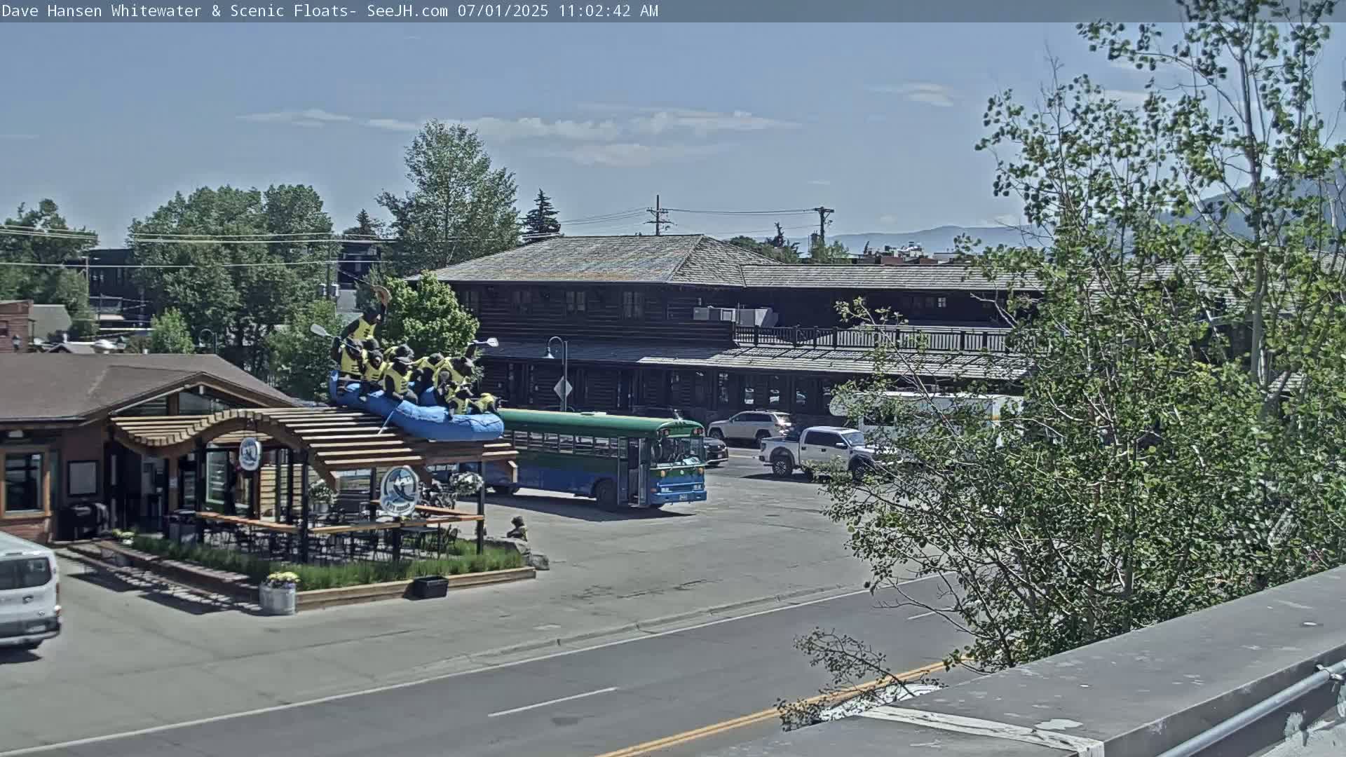 Jackson Hole, Jackson Broadway Avenue & S. Millward St. Junction Live Cam - Jackson, Teton, Wyoming, USA