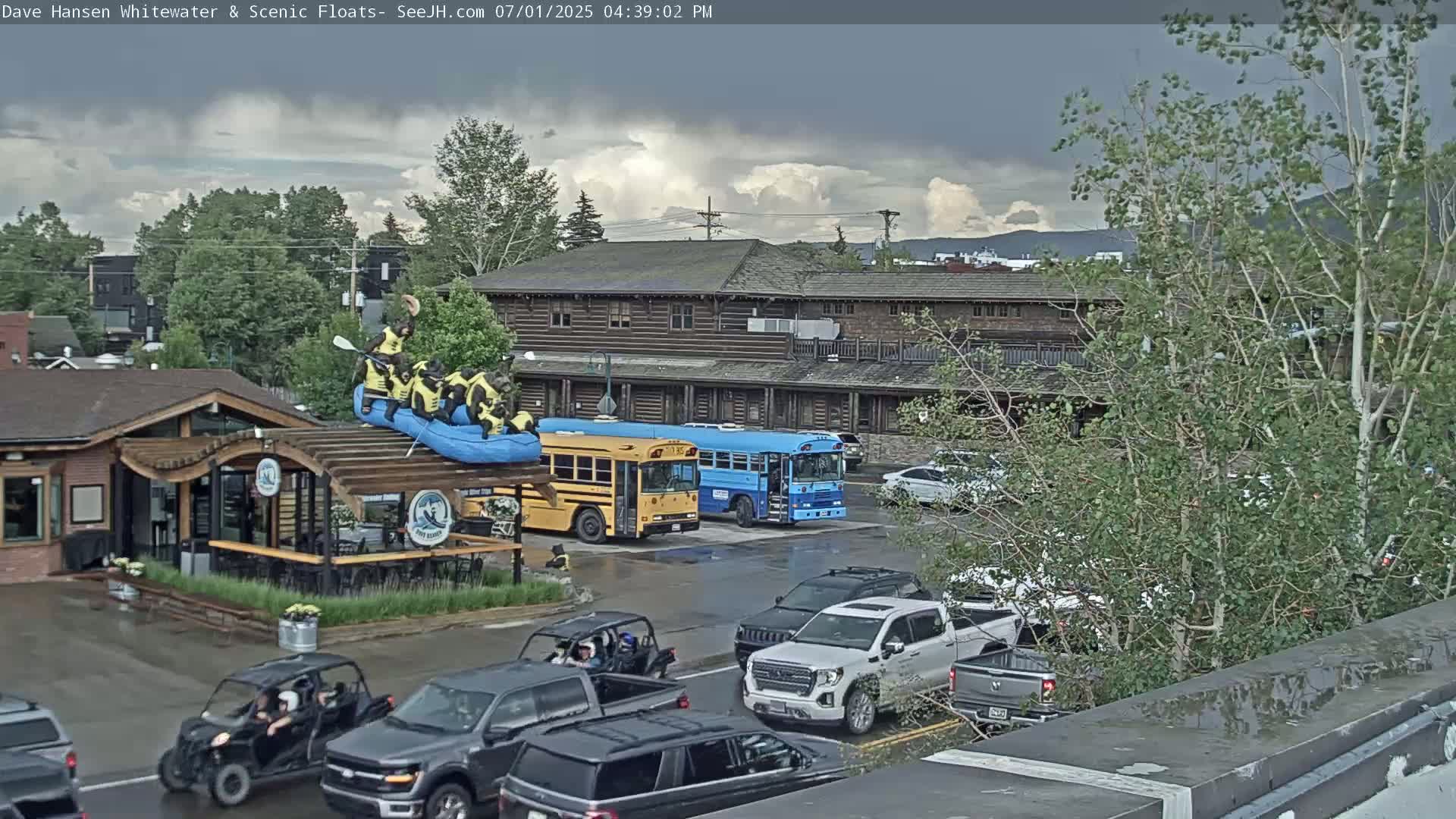 Jackson Hole, Jackson Broadway Avenue & S. Millward St. Junction Live Cam - Jackson, Teton, Wyoming, USA