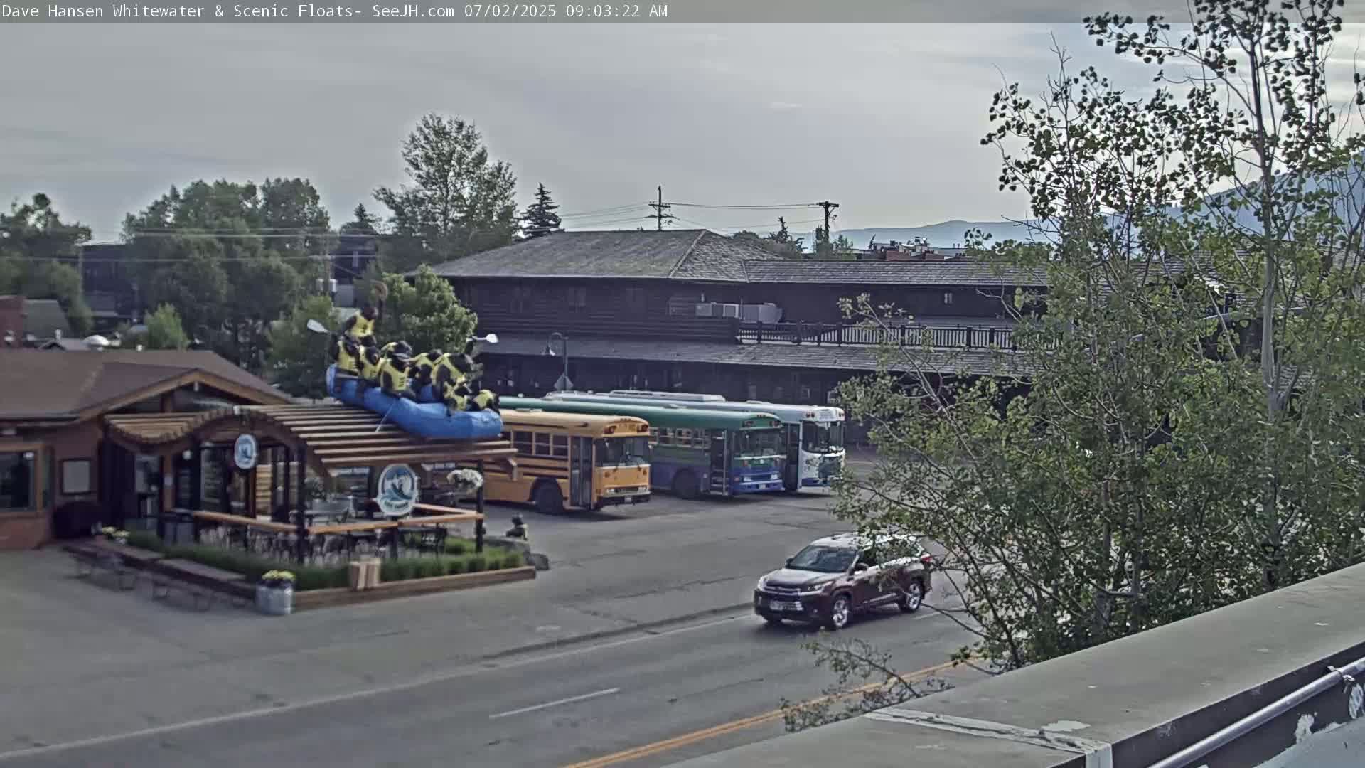 Jackson Hole, Jackson Broadway Avenue & S. Millward St. Junction Live Cam - Jackson, Teton, Wyoming, USA