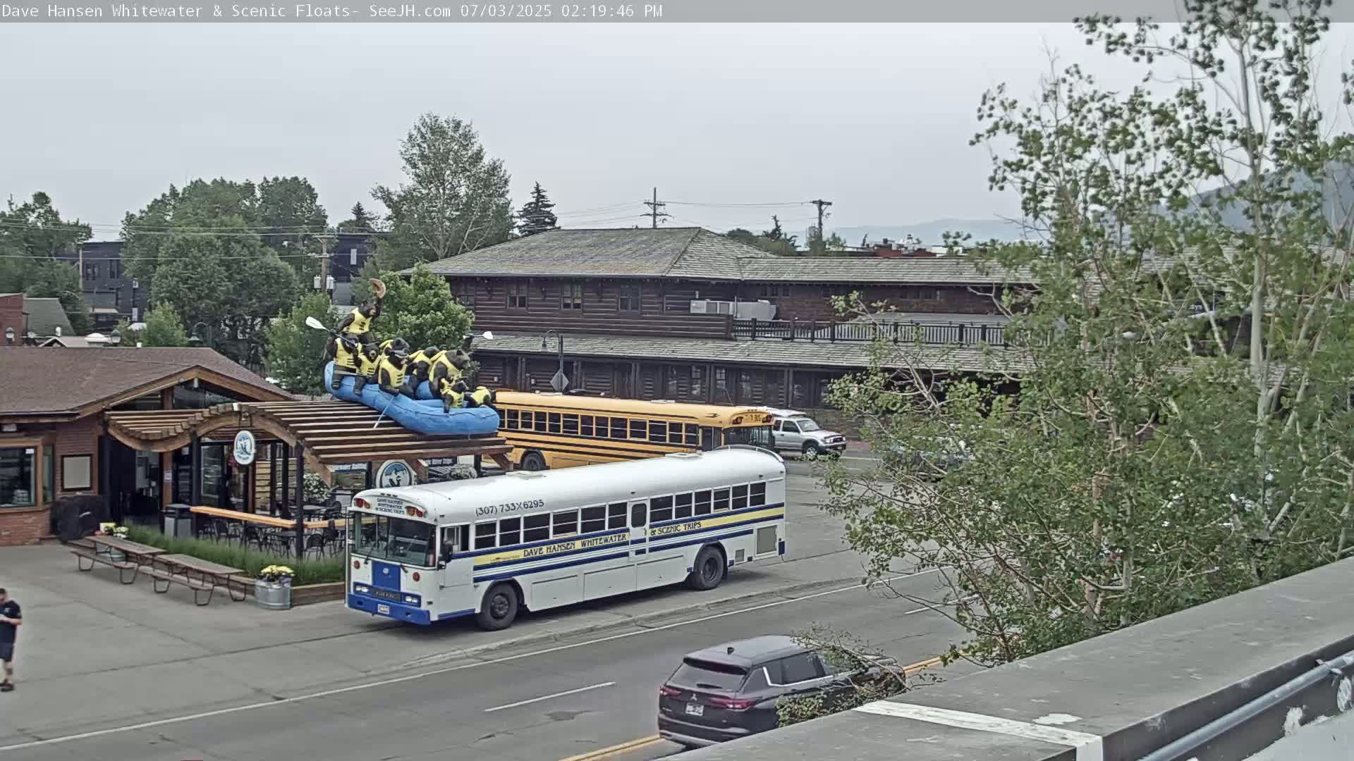 Jackson Hole, Jackson Broadway Avenue & S. Millward St. Junction Live Cam - Jackson, Teton, Wyoming, USA