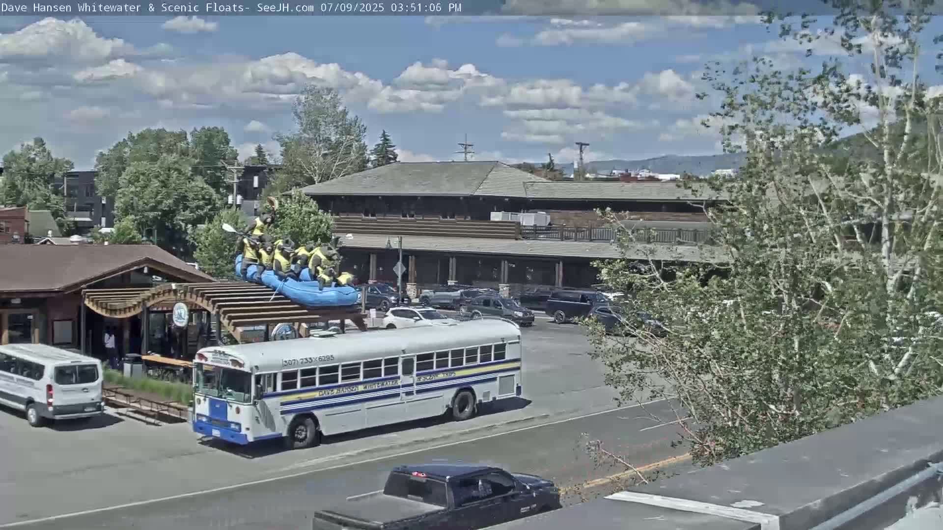 Jackson Hole, Jackson Broadway Avenue & S. Millward St. Junction Live Cam - Jackson, Teton, Wyoming, USA